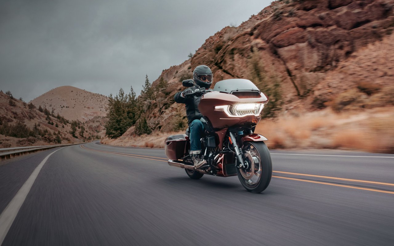 Harley Davidson 2024 CVO™ Road Glide™ banner