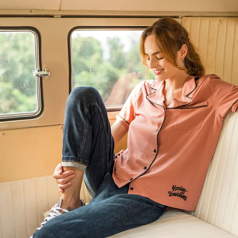 Women's Club Crew Contrast Piping Shirt