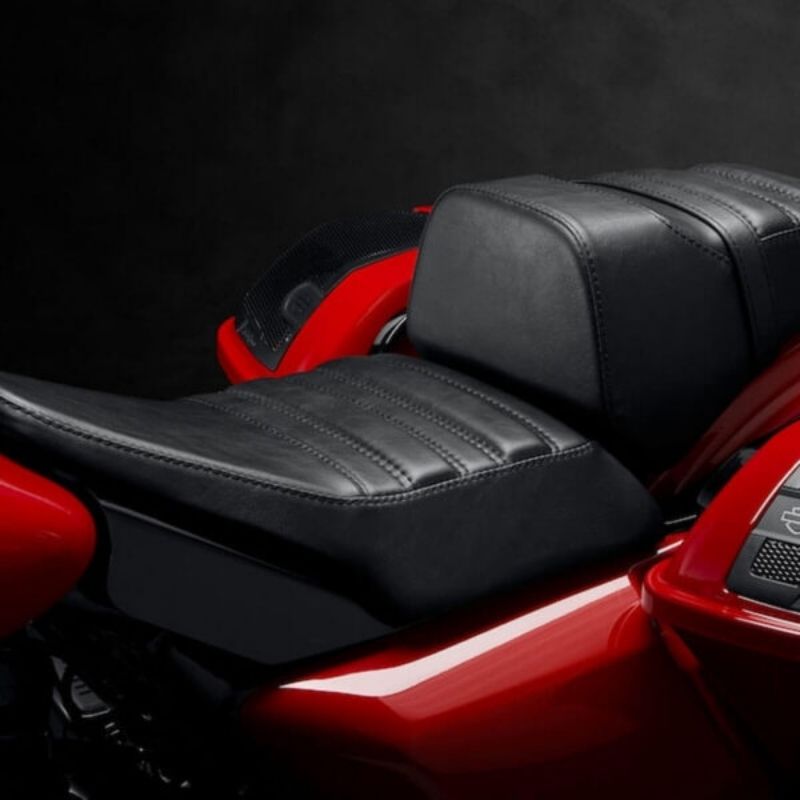 Drag Seat