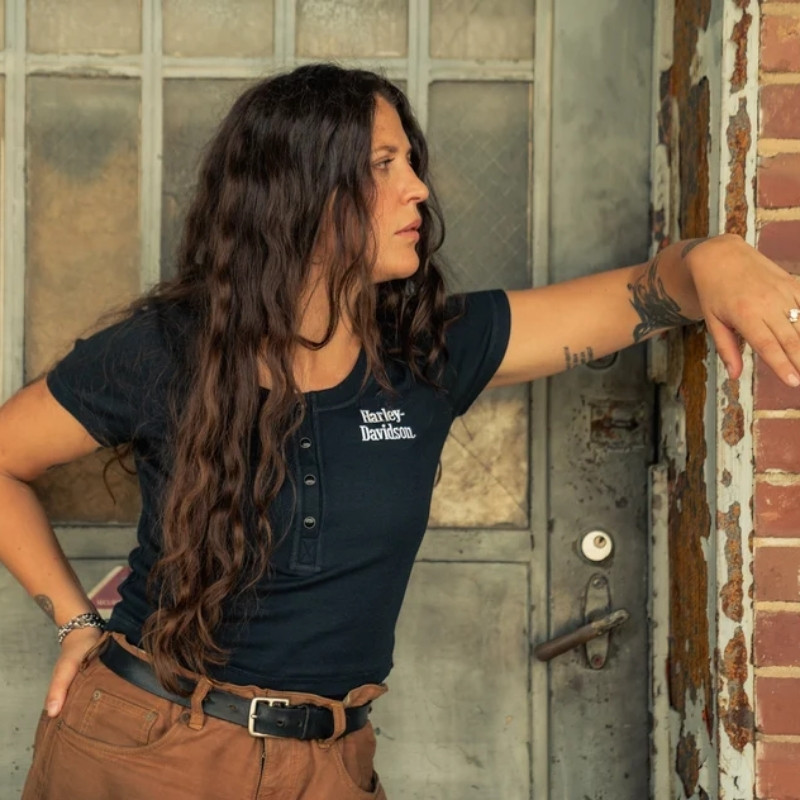 Women's Ribbed Tee