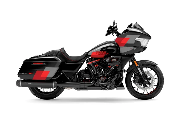Harley Davidson 2025 CVO™ Road Glide® ST - Hot Lap