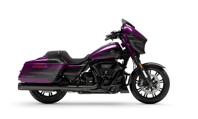 Harley Davidson 2025 CVO™ Street Glide® - Poison Berry