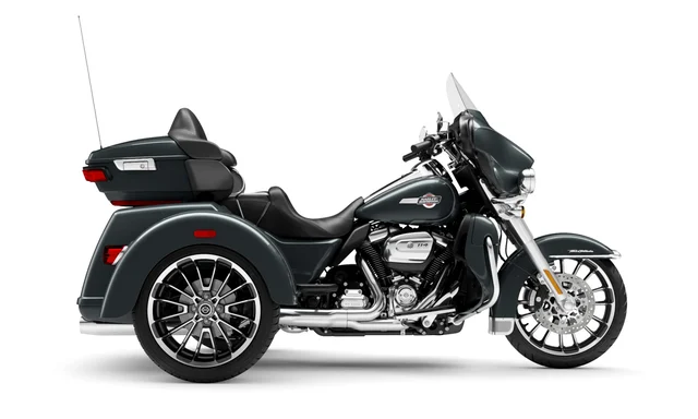 Harley Davidson 2025 Tri Glide® Ultra - Iron Horse Metallic