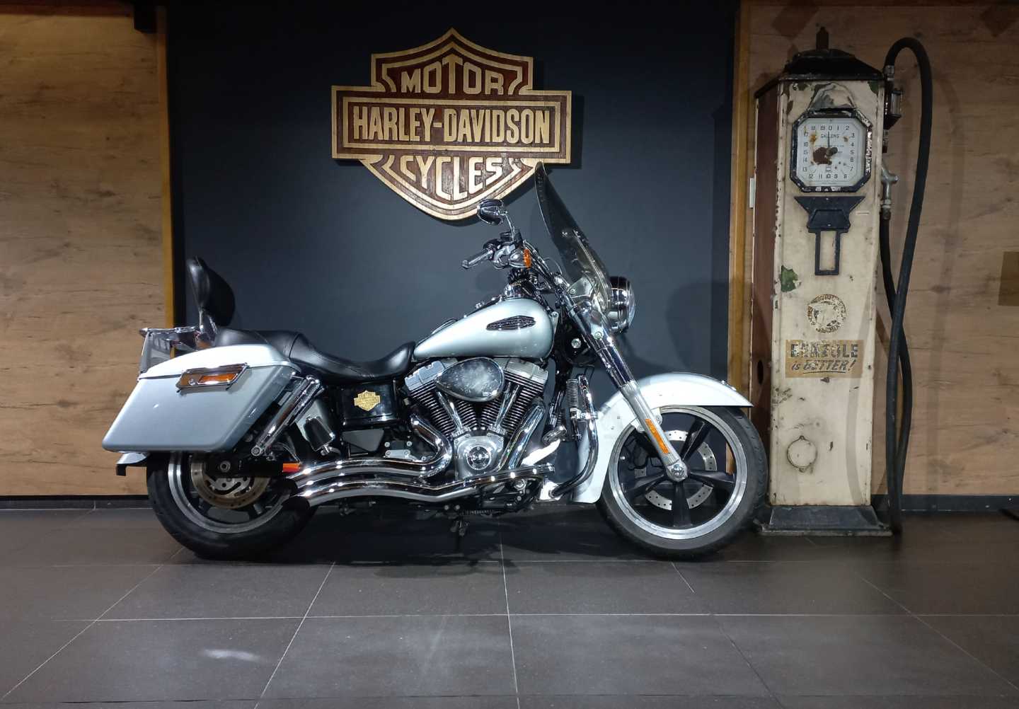2021 HARLEY DAVIDSON Dyna Switchback