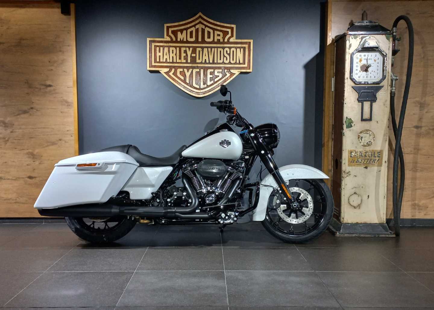 2025 HARLEY DAVIDSON Road King Special 114