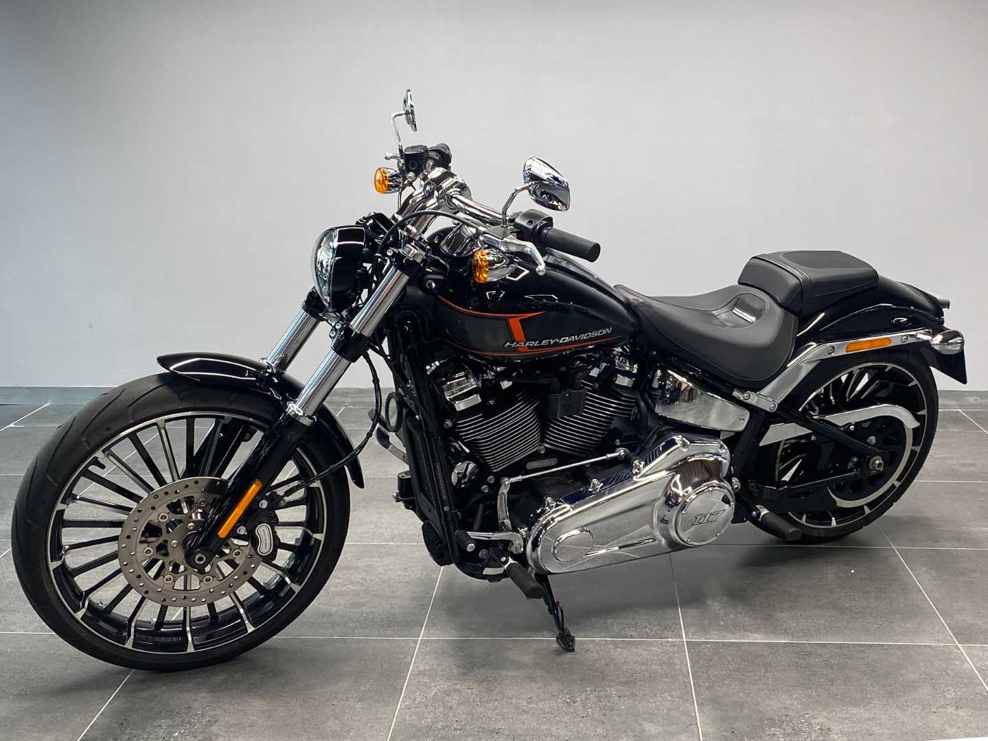 2025 HARLEY DAVIDSON Breakout 117