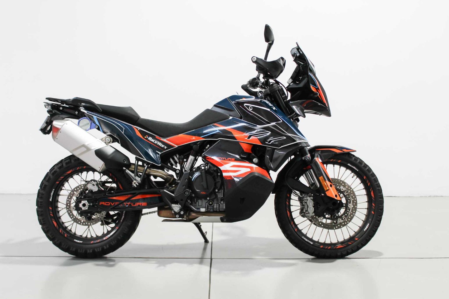 2022 KTM 790 Adventure S